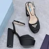 prada Вы Mode Satin Sandals Designer Dreiecksschnalle Dekoration Chunky Heels Damenschuhe Top-Qualität 13 cm High Heeled Leder Sohle Ferse Römische Sandale 35-42