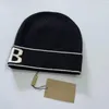 Stickad mössa Beanie Skull Cap Designer Winter Warm Letter for Man Kvinna Hattar 5 alternativ