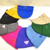 Adulti Cappello invernale con topvo caldo spessa per donne Attrezzatura morbida cavo a maglia cappelli da donna teschi da donna teschi da donna berretto da sci boccone 10 colori p026