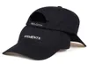 قبعات الكرة 2021 Vetements مطرزة Cap Baseball Cap Fashion في الهواء الطلق WI