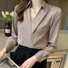 Långärmad kontorsskjorta kvinnor mode ny satin siden blus 2022 vår casual elegant sexig v-ringad damtröjor toppar blusar