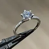 Nowy oryginalny solidny 925 srebrny 1 ct 6 mm cyrkonia Pierścienie zaręczynowe Wedding Pize Romantic Fashion Jewelry Prezent dla kobiet R615