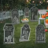 Decorações de jardim 6pcs Esqueleto de espuma Túmulo Decoração de Halloween para pátio Sepultura Bat Halloween Acessórios de festa de terror Apertos RIP Tombstone 220908