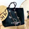 Grands sacs de plage pour femmes de luxe CH Brand Tolevas Packs Broidered Classic Women Evening Sac High Quality Big Handbag Desi 257g