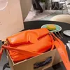 Designer sênior Ladies Cloud Bag Luxury Buckle portátil Grande capacidade Crossbody Storage Compras Saco de cintura 2022