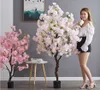 Home Decoratie kunstmatige kersenboom bonsai bruiloft binnen woonkamer vloer nep plant met bassin gesimuleerde bloemendecoratie