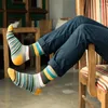 Chaussettes pour hommes 2022 mode hommes coton rayures colorées cadeau de noël classique chaud décontracté marée Harajuku drôle mignon coréen