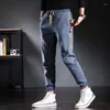 Jeans da uomo Pantaloni in denim autunno inverno Tessuto elastico sciolto Tipo Micro abbottonatura a vita media