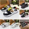 Sneakers in cotone con motivo a quadri di design Scarpe casual vintage Uomo Donna Scarpe a righe Scarpe da ginnastica con lacci Scarpe con plateau