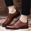 2022 Brown Shoes for Men Formal Leather Fashion Luxury Mens Designer Shoe Comfort Classic Mens Dress Loafers Zapatos De Hombre