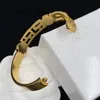 Mode GOLD bracelets à breloques pour les femmes Party Wedding Lovers cadeau bijoux de fiançailles avec boîte HB