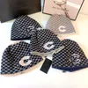 2022 Designer haftowe czapki wiadra dla mężczyzn Women 5 kolorów dwustronna dostępna czapka luksusowy kapelusz c litera 2209096