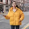 Kvinnor Down Parkas Autumn Winter Jacket huva kvinnor Parkas Coat Loose Cotton Padded Short Jackets Female Parkas Warm Casual Overrock 220909