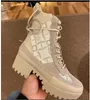 2022 Stivaletti da donna Designer Luxury Martin Desert Boots Beige ed ebano 100% vera pelle trapuntata stringata scarpe invernali suola in gomma con scatola NO 13