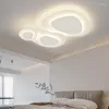 Luzes de teto Lâmpada moderna Lâmpada LED Quarto Estudo em casa estilo nórdico branco com controle remoto iluminação diminuída