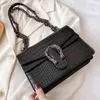 Horshoe Metals Dign Dame Flap Bag Fashion Crocodile Pattern Pu Leather Axel väska Crossbody Väskor för kvinnor 2021 Varumärkesväskor