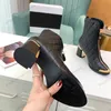 Womens Rivet Stretch Boots Chunky Heel 75cm Designer Cowhide Rainboots Western Zippers Knight Fashion Luxurys