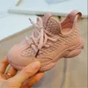 Zapatos atléticos 2022 niños unisex niños pequeños niñas zapatillas de deporte malla transpirable moda casual niños entrenamiento