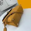 2022 Üstün Kaliteli Kadın Lüksler Çanta Çapraz Bag Kozmetik Tasarımcıları Zarif Omuz Çantaları Debriyajlar Messenger