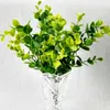 Faux Floral Greenery 10 pcsparty 7 Ramas Hierba de eucalipto Verde Plástico Artificial Hojas grandes Planta para el hogar Decoración de la boda J220906