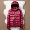 Piumini da donna 90% Piumini d'anatra ultraleggeri da donna Cappotto invernale con cappuccio Manica lunga Giacca calda da donna jaqueta feminina 220909