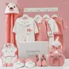 Kläderuppsättningar 18/20/22st Född babykläder Set Cotton Boys Girls Post Spädbarnsgåva No Box59-73cm