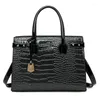 Вечерние сумки женские модные дизайнерские роскошные большие сумки 2022 кожаные женские наплечные винтажные сумки с каменным узором Vip модный кошелек