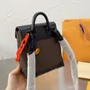 Mini Crossbody Çanta Çanta Çantası Siyah Deri Zincir Omuz Çantaları Moda Mektup Küçük Sırt Çantası Nakış Karikatür Figürleri Üst Sap