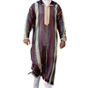 Felpe con cappuccio da uomo Moda musulmana Abaya Jubba Thobes Arabc Pakistan Dubai Caftano Abbigliamento islamico Arabia Saudita Abito lungo camicetta nera Abiti