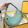 Abendtasche Kn￶delbeutel Frauen Vintage Handtasche Halbmond Schulter Clutch Leder Designer Crossbody Female Affarm -Geldb￶rsen 220408