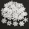 Julekorationer 50st 35mm Mix Form trägvita snöflingor Ornament Xmas hängen år för hemmet