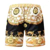 Shorts Masculino Dourado Luxo Estampado Praia Mens Calças de Designer Tamanho Grande 2022 Verão Roupas Incomuns Produtos Soltos Vestido de Festa Barroco