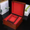 Étui de rangement des boîtes Watch Box avec affichage de montre-bracelet à un oreiller rouge amovible pour la boutique personnelle ou de détail