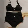 Bikini con costume da bagno ricamato Moon Set di slip da donna firmati Reggiseno da donna a vita alta Intimo da donna in due colori