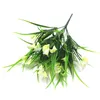 Dekorativa blommor 1st konstgjord växtgrön plastgräs falsk calla för festträdgårdsskrivbord