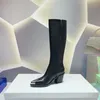 Высокие каблуки модные ботинки дизайнер западные ботинки черные коленные глянцевые женщины сексуальные длинные туфли темная лодыжка подлинная кожаная сплошная обувь на открытом воздухе 7 см.