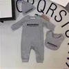 Baby Romper Girl 디자이너 브랜드 편지 의상 작업복 옷 점프 슈트 Kids Bodysuit for Babys 복장 Rompers 복장