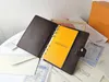 AAA Book Wallet R20105 متوسطة الأجندة حلقة صغيرة مصممة للنساء أزياء الأزياء محمول حامل بطاقة الائتمان الحافظة