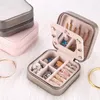 Smyckespåsar 40 GB Protoable Travel Leather Box Organizer Display Women Gift Earrings Ring Halsband smycken Zipper Storage Case