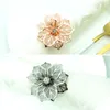 Flower Shaped Napkin Ring Metal Napkins Buckle Rings Hotel Wedding Party Table Decoration Towels Decor Buckles Multi Colors TH0290