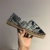 2022 디자이너 어부 신발 평평한 두꺼운 바닥 페달 게으른 캔버스 로퍼 여자 캐주얼 신발 작은 향기 잔디 짠 대마 로프 신발
