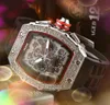 Elegante noble para hombre Anillo de diamantes Relojes 43 mm Japón Cuarzo Cronógrafo Hombres Esqueleto Dial Hip Hop Cinturón de goma Deportes Popular Reloj de pulsera relojes de lujo para hombre
