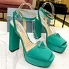 Platform heel Sandals for womens Fashion Satin Patent Leather Triangle buckle decoration cool shoes Designer 13cm high heeled 35-42 ladies Rome Sandal with box