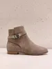 Europ-Schuhe neueste Damen-Designerstiefel Martin Gürtelschnalle Desert Boots S Flamingo Love Arrow Medal Leder dicke Winterschuhe High Heel mit Box