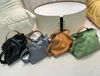 22SS Klasik Marka Kadınlar Akşam Çantası Tasarımcısı Hasp Yüksek Kapasite Bayanlar Debriyaj Güzel Alışveriş Çantası Lüks Omuz Çantaları 30 Cm Kutu Kalitesi
