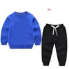 ensembles de vêtements pour bébés vêtements pour enfants enfants col rond deux pièces pantalons à manches longues imprimé classique haut de gamme 2-8 ans vêtements de sport de printemps et d'automne