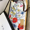 Foulards d'été pour femmes de mode Foulard en soie de luxe Lettres florales brodées à la main 90 par 90 cm Châle Petit Carré High289k