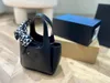 22SS Buxury Brand Bag Evening Bag Classic Classic Truction Ladies Party Clutch Beautiful Shopping Bag Bag Hight 19cm مع Box