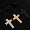 Colares pendentes Zorcvens Classic Black Cross com colar de corrente de corda Jóias de aço inoxidável de jóias masculinas Crucifix simples Garfaça colar