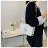 Вечерние сумки летняя британская сумка женская женщина 2022 Мода Женская Текстура Текстура Подмышка маленькая квадратная сумочка